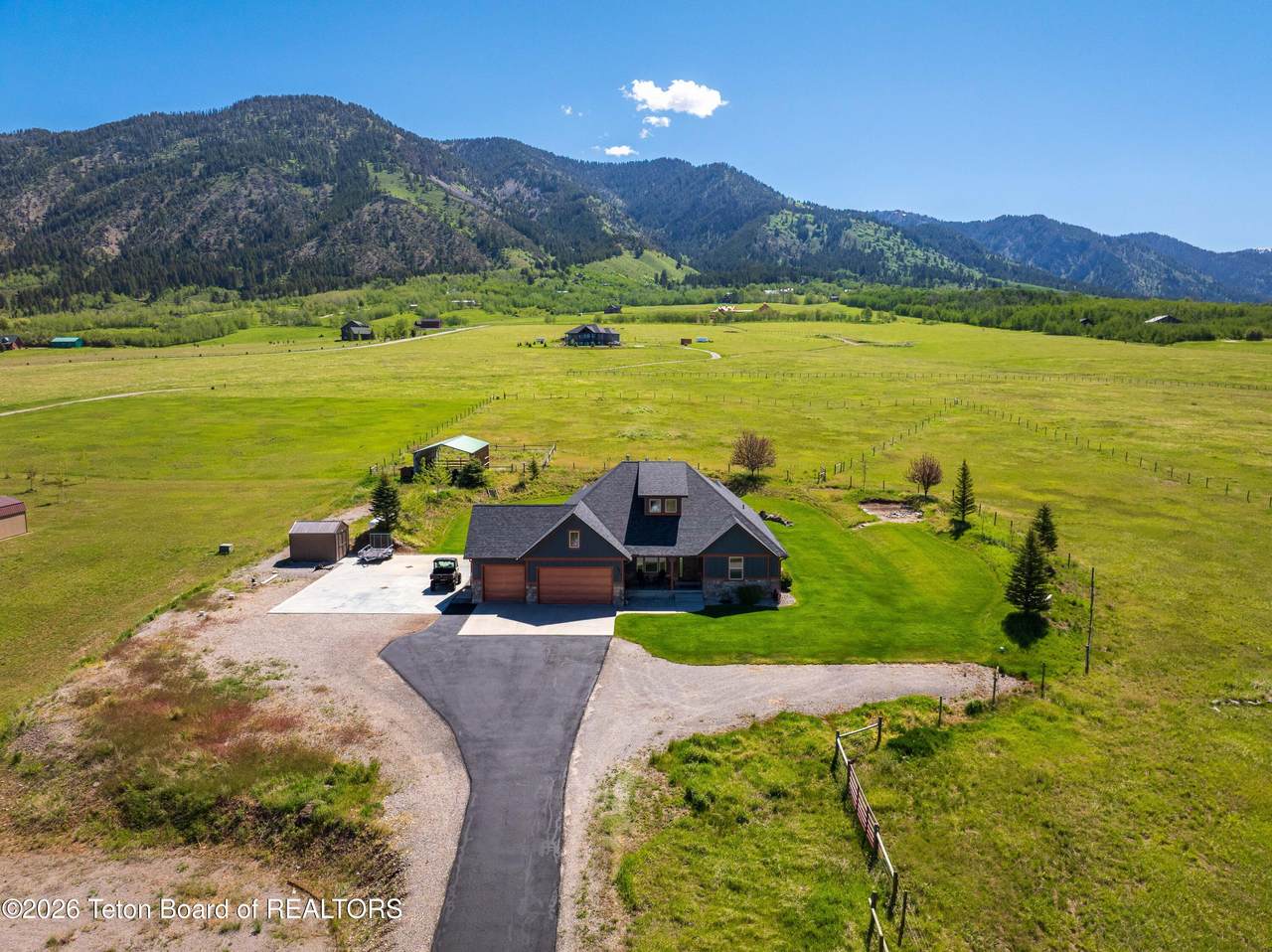 https://bt-photos.global.ssl.fastly.net/teton/1280_boomver_2_26-1332-2.jpg