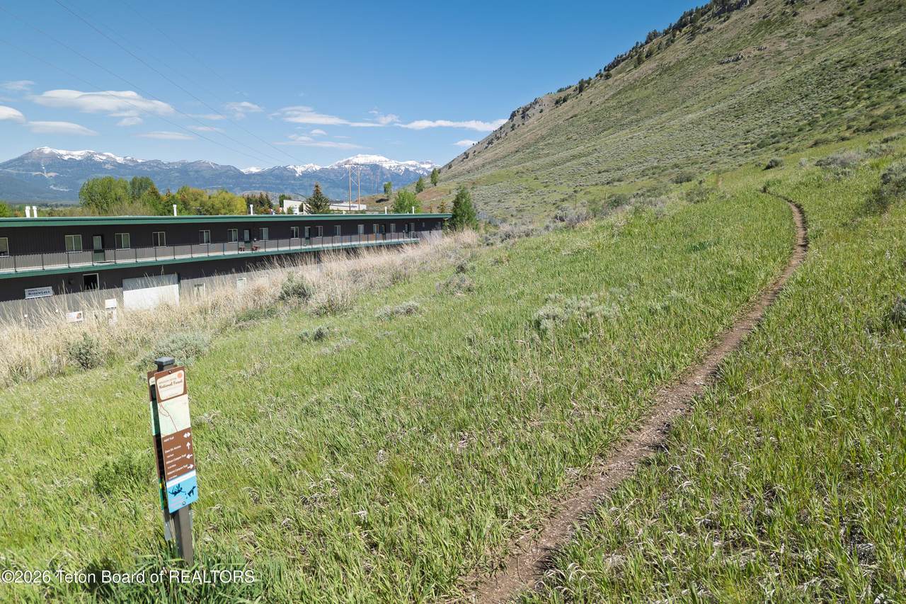 https://bt-photos.global.ssl.fastly.net/teton/1280_boomver_2_26-1363-2.jpg