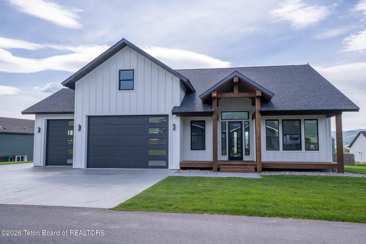 https://bt-photos.global.ssl.fastly.net/teton/1280_boomver_2_26-1464-2.jpg