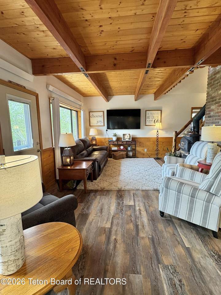 https://bt-photos.global.ssl.fastly.net/teton/1280_boomver_2_26-1527-2.jpg