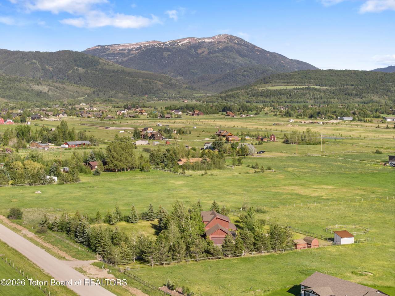 https://bt-photos.global.ssl.fastly.net/teton/1280_boomver_2_26-1576-2.jpg