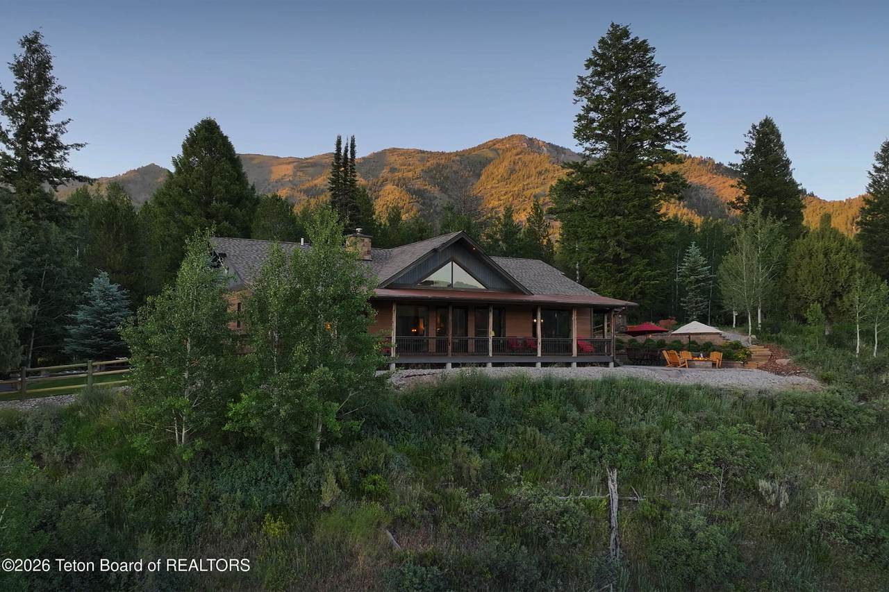 https://bt-photos.global.ssl.fastly.net/teton/1280_boomver_2_26-1587-2.jpg