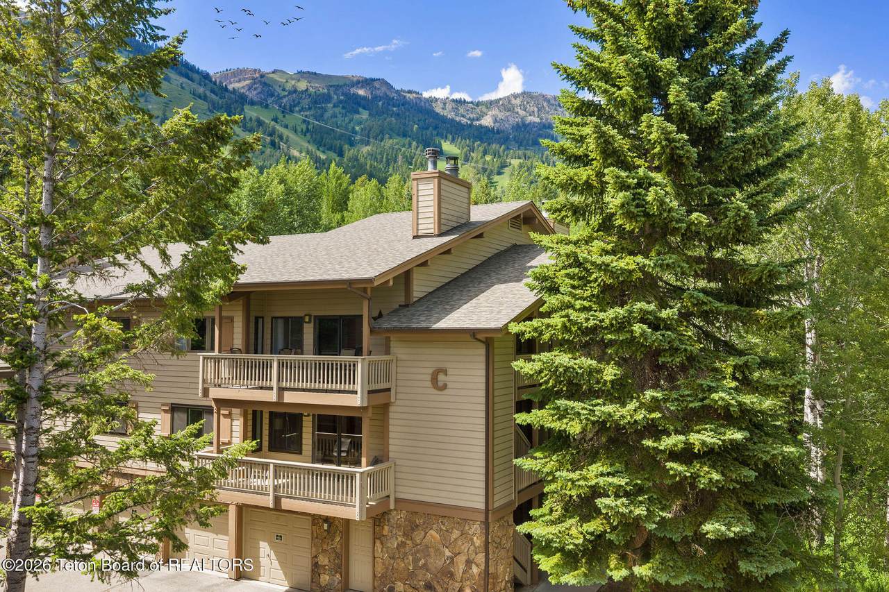 https://bt-photos.global.ssl.fastly.net/teton/1280_boomver_2_26-1617-2.jpg