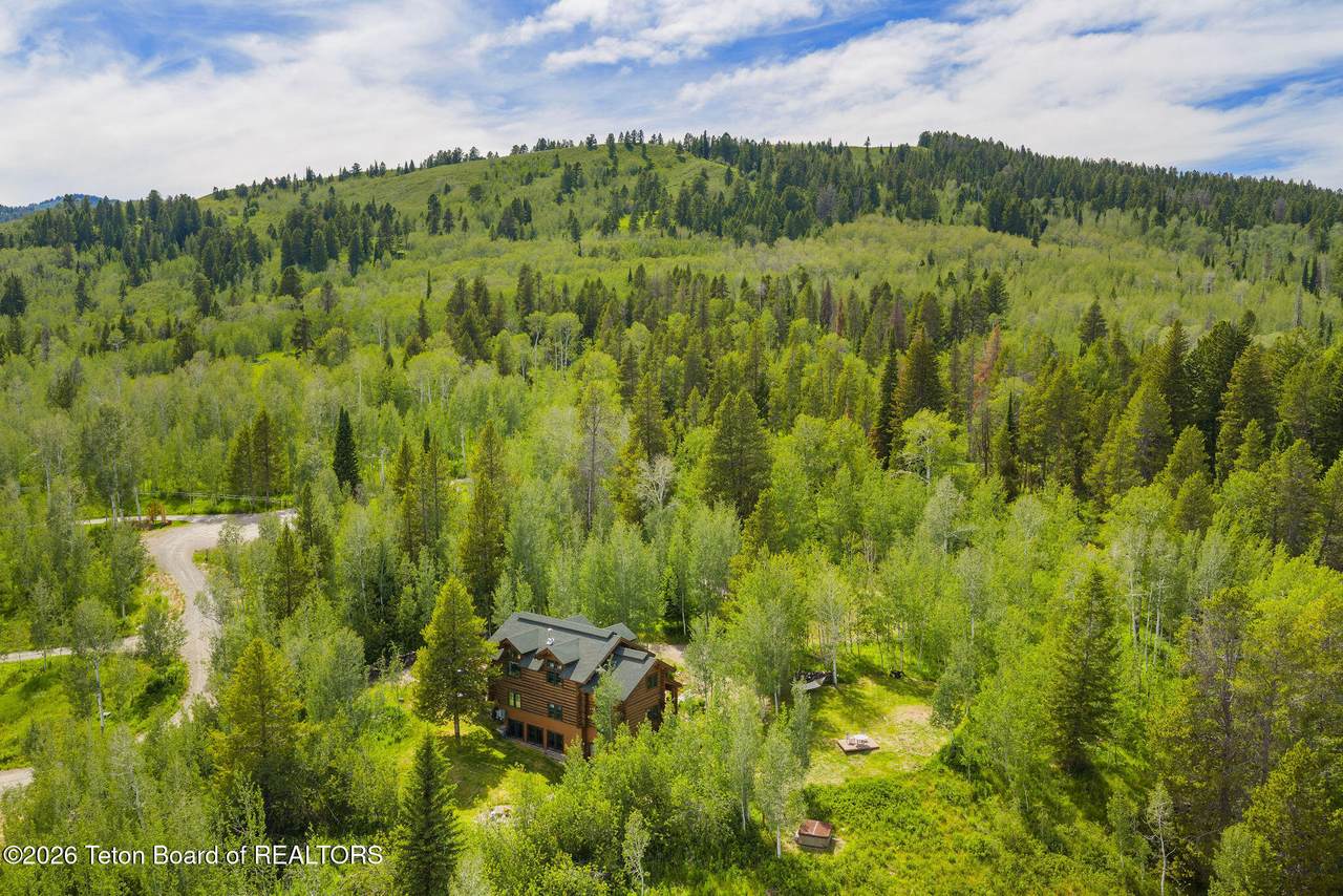 https://bt-photos.global.ssl.fastly.net/teton/1280_boomver_2_26-1670-2.jpg