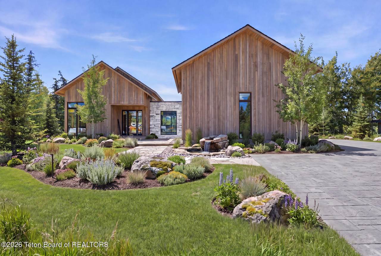 https://bt-photos.global.ssl.fastly.net/teton/1280_boomver_2_26-1874-2.jpg
