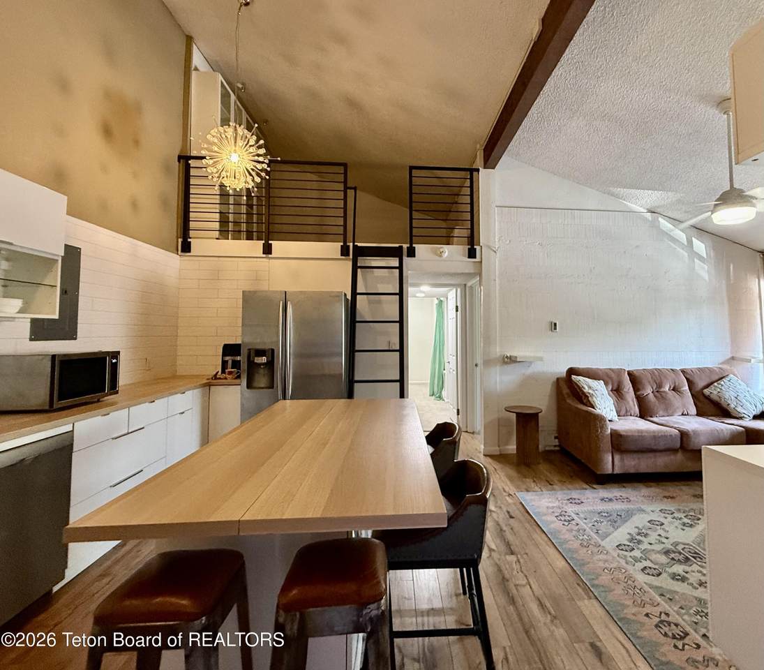 355 Deloney Avenue - Photo 1