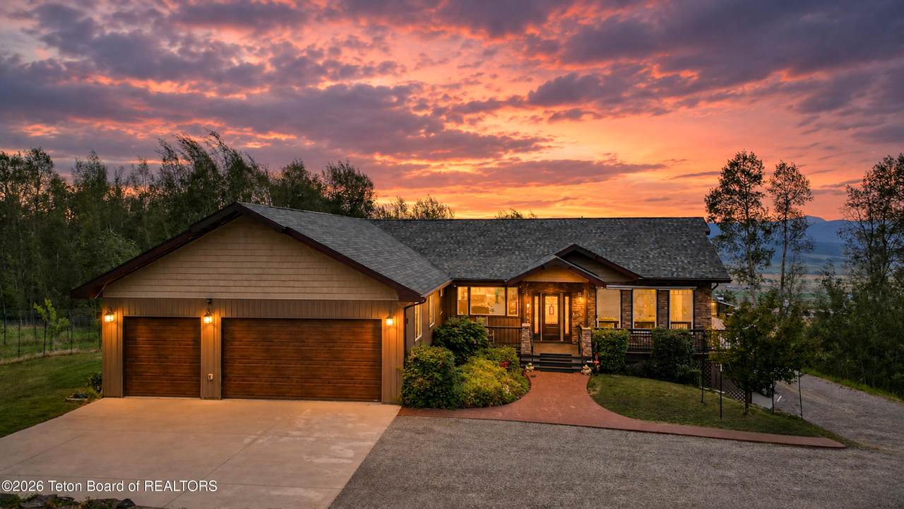 397 Dogwood Drive - Photo 1