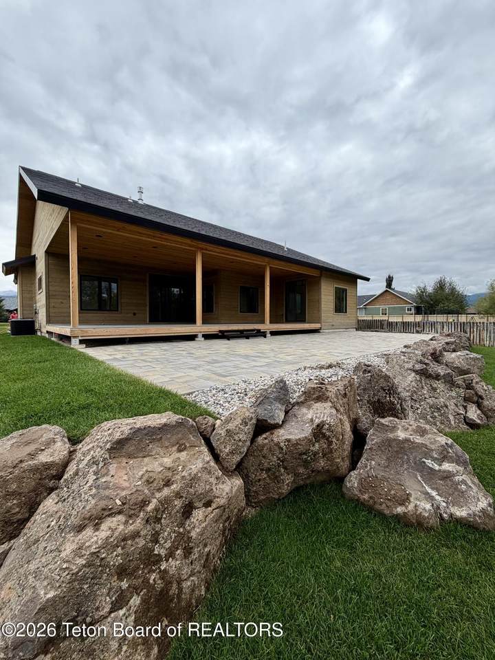 https://bt-photos.global.ssl.fastly.net/teton/1280_boomver_2_26-2427-2.jpg