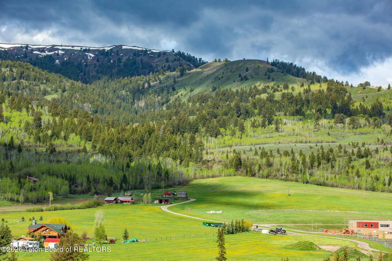 https://bt-photos.global.ssl.fastly.net/teton/1280_boomver_2_26-29-2.jpg
