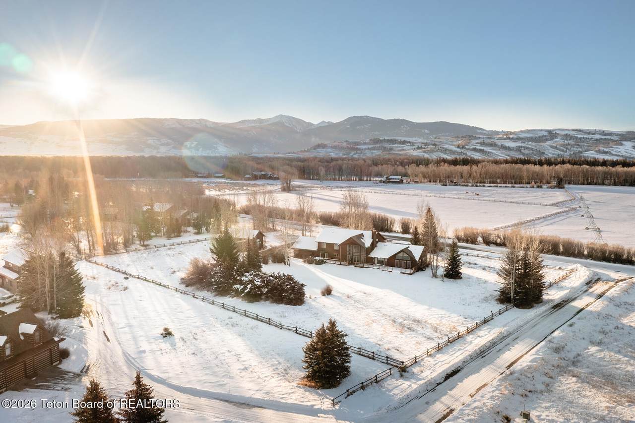 https://bt-photos.global.ssl.fastly.net/teton/1280_boomver_2_26-344-2.jpg