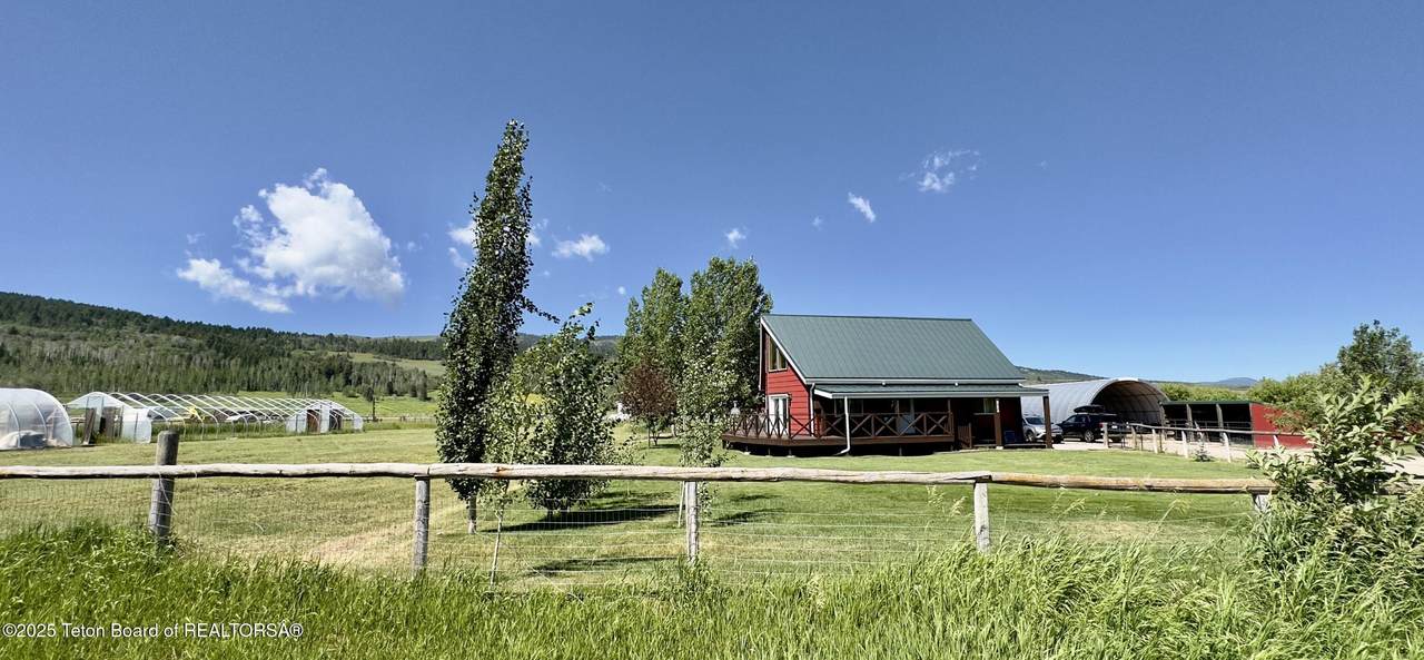 https://bt-photos.global.ssl.fastly.net/teton/1280_boomver_2_26-402-2.jpg