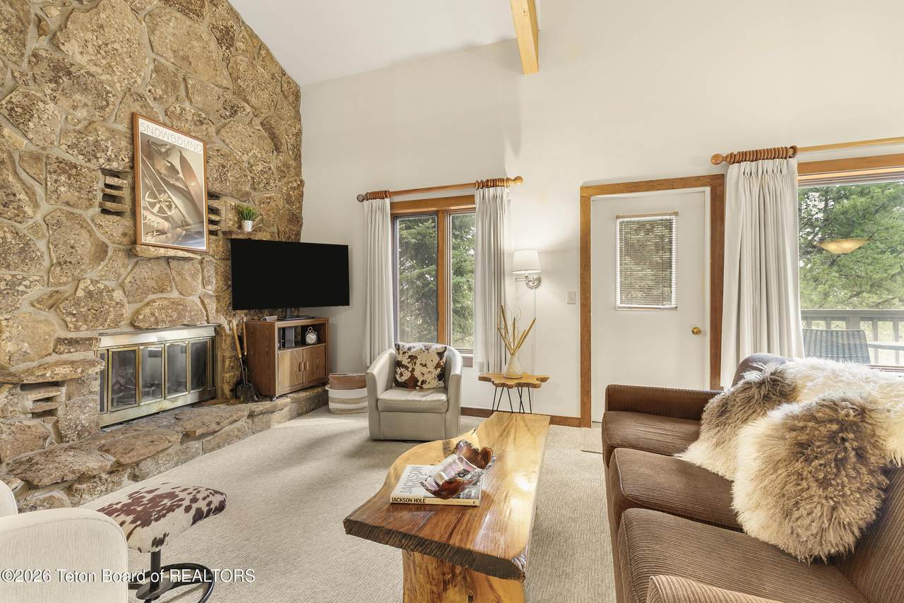 3605 Michael - Photo 1