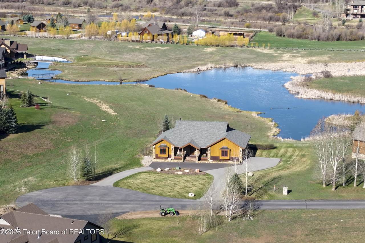 https://bt-photos.global.ssl.fastly.net/teton/1280_boomver_2_26-535-2.jpg