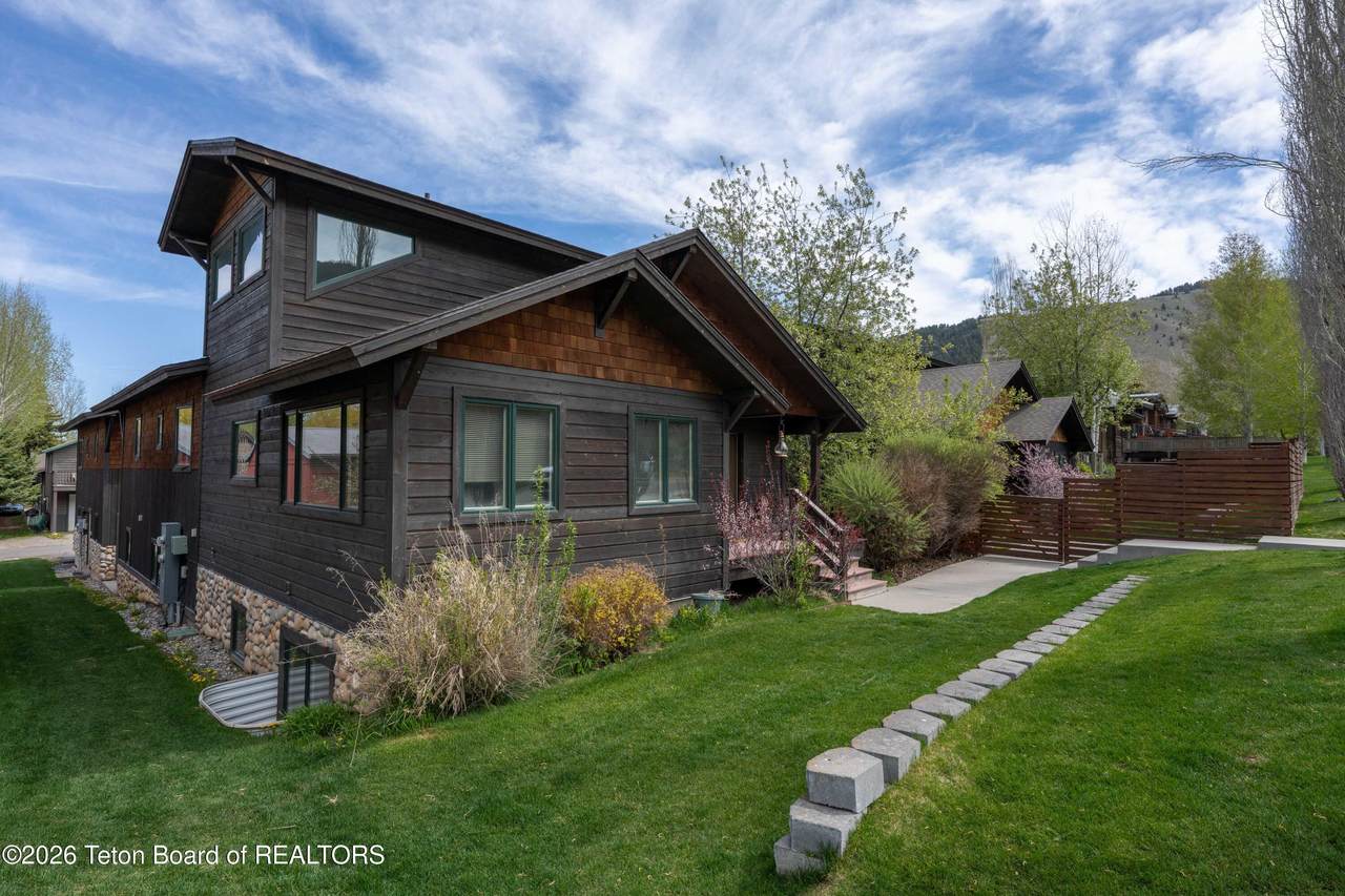 https://bt-photos.global.ssl.fastly.net/teton/1280_boomver_2_26-554-2.jpg