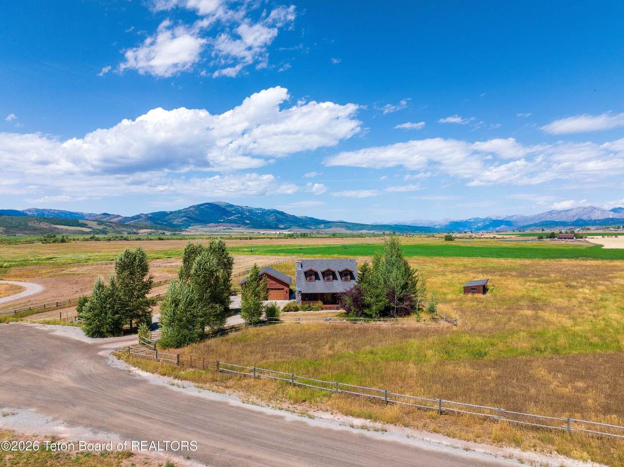 https://bt-photos.global.ssl.fastly.net/teton/1280_boomver_2_26-612-2.jpg