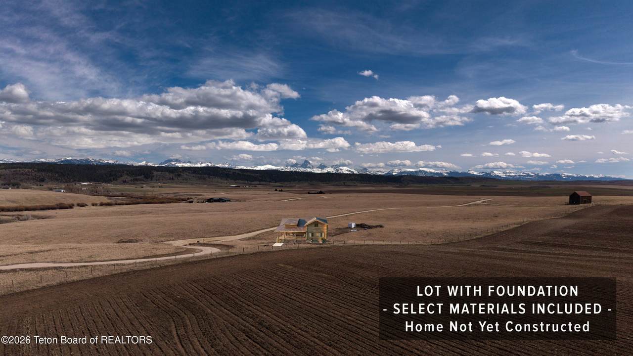 3165 Pheasant Drive - Photo 1