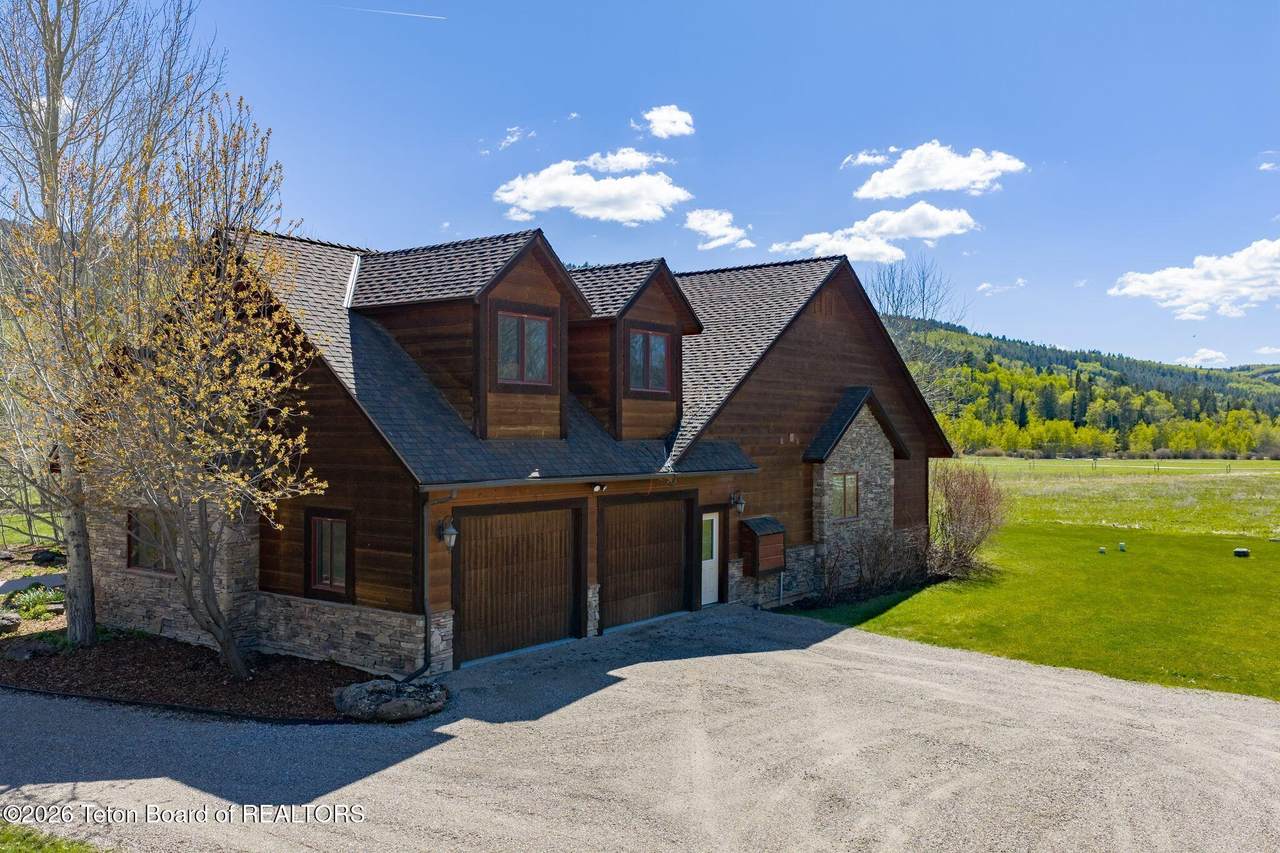 https://bt-photos.global.ssl.fastly.net/teton/1280_boomver_2_26-716-2.jpg