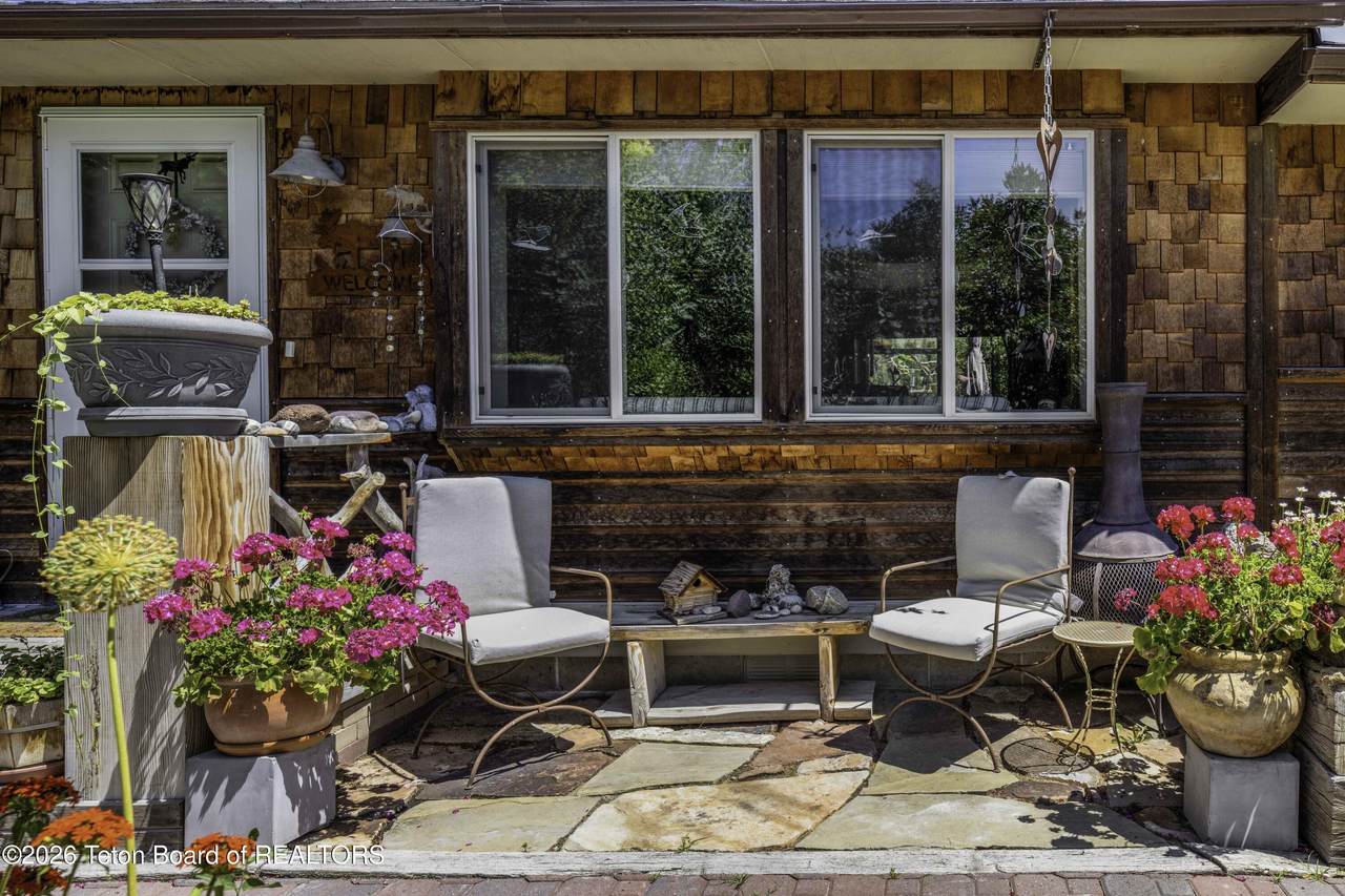 https://bt-photos.global.ssl.fastly.net/teton/1280_boomver_2_26-730-2.jpg