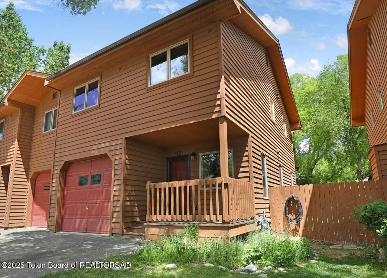 512 Millward Street - Photo 1