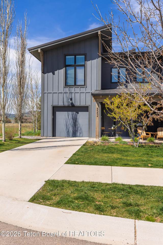 https://bt-photos.global.ssl.fastly.net/teton/1280_boomver_2_26-790-2.jpg