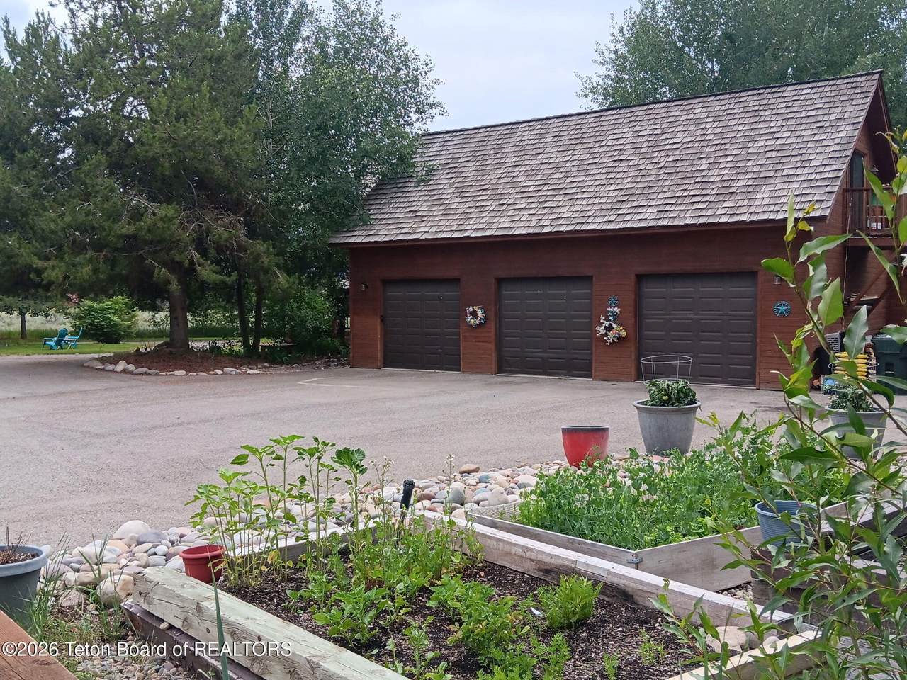 https://bt-photos.global.ssl.fastly.net/teton/1280_boomver_1_26-830-2.jpg