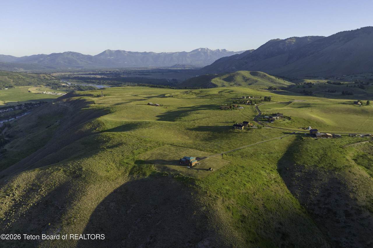 7555 Squaw Creek Road - Photo 1