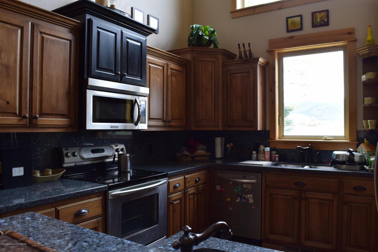 205 Abby Lp - Photo 1