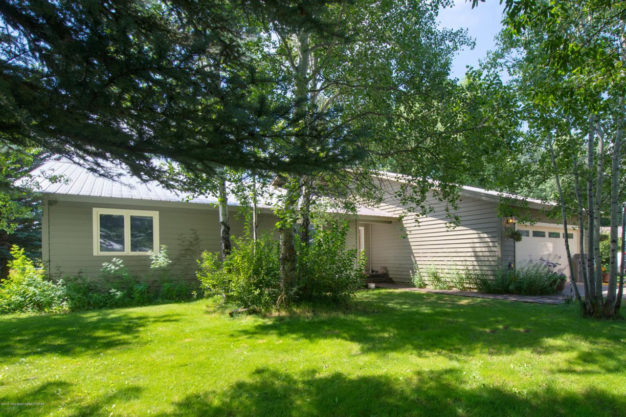 3420 Appaloosa Dr - Photo 1