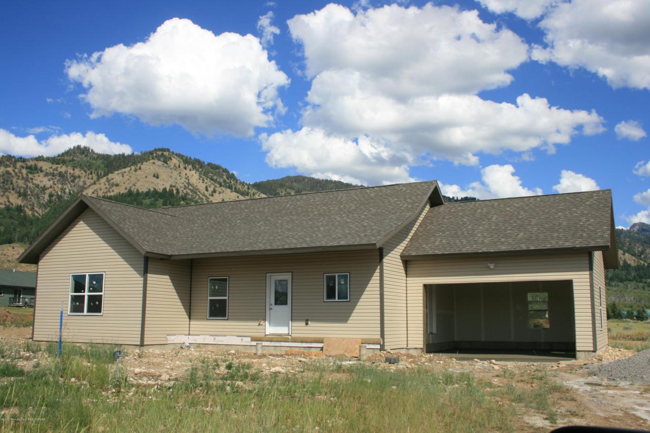 33 Bingham Dr - Photo 1