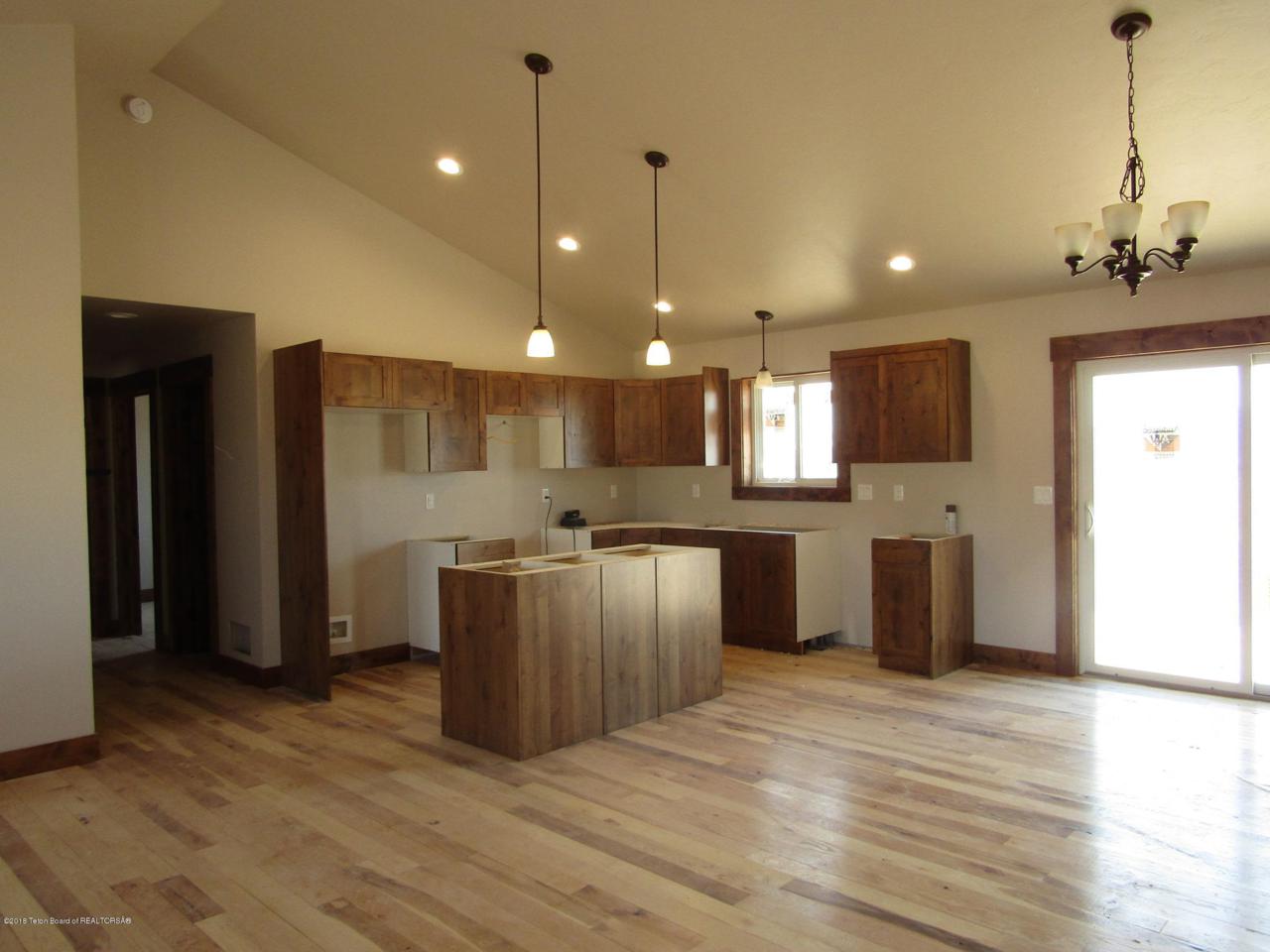4304 Kit Ln - Photo 1
