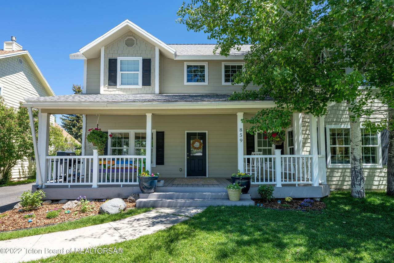 859 Eagles Rest Drive - Photo 1