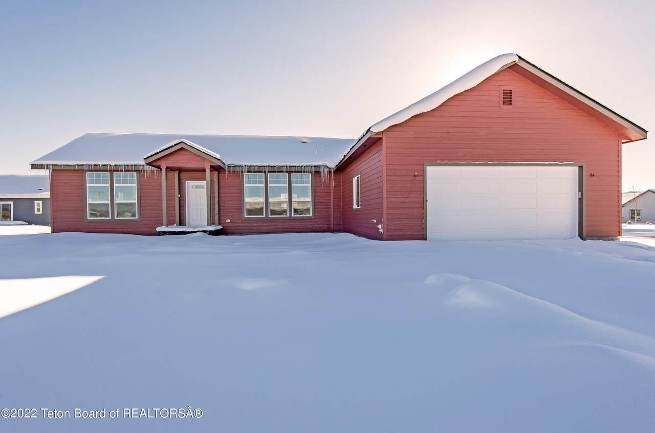 805 Carl Rd. - Photo 1