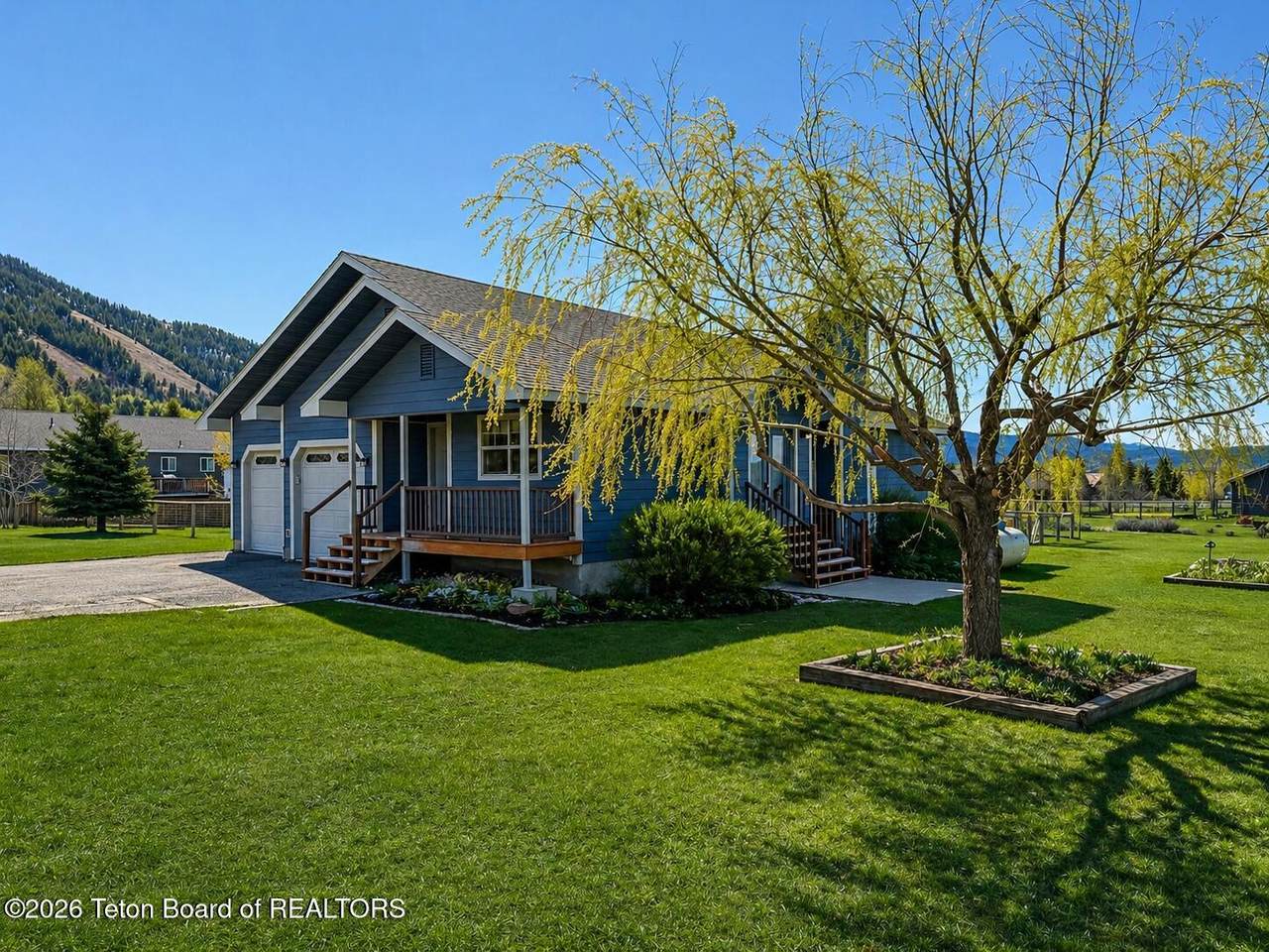 233 Butte - Photo 1