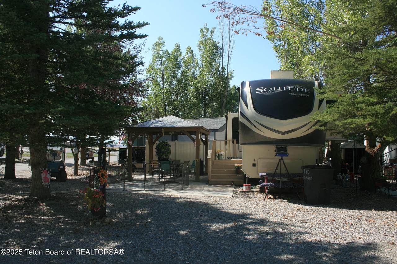 40 Muleshoe Road - Photo 1