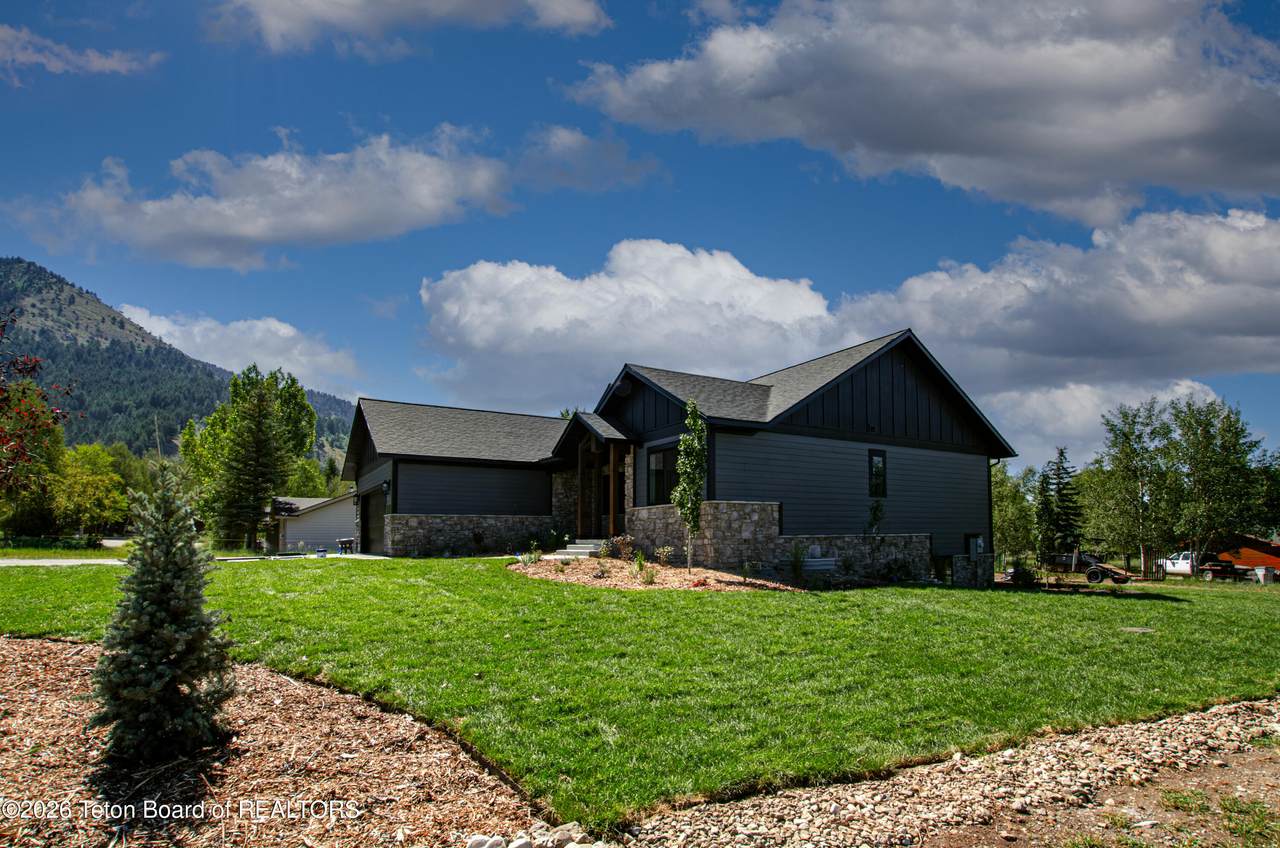 https://bt-photos.global.ssl.fastly.net/teton/1280_boomver_3_26-1000-2.jpg