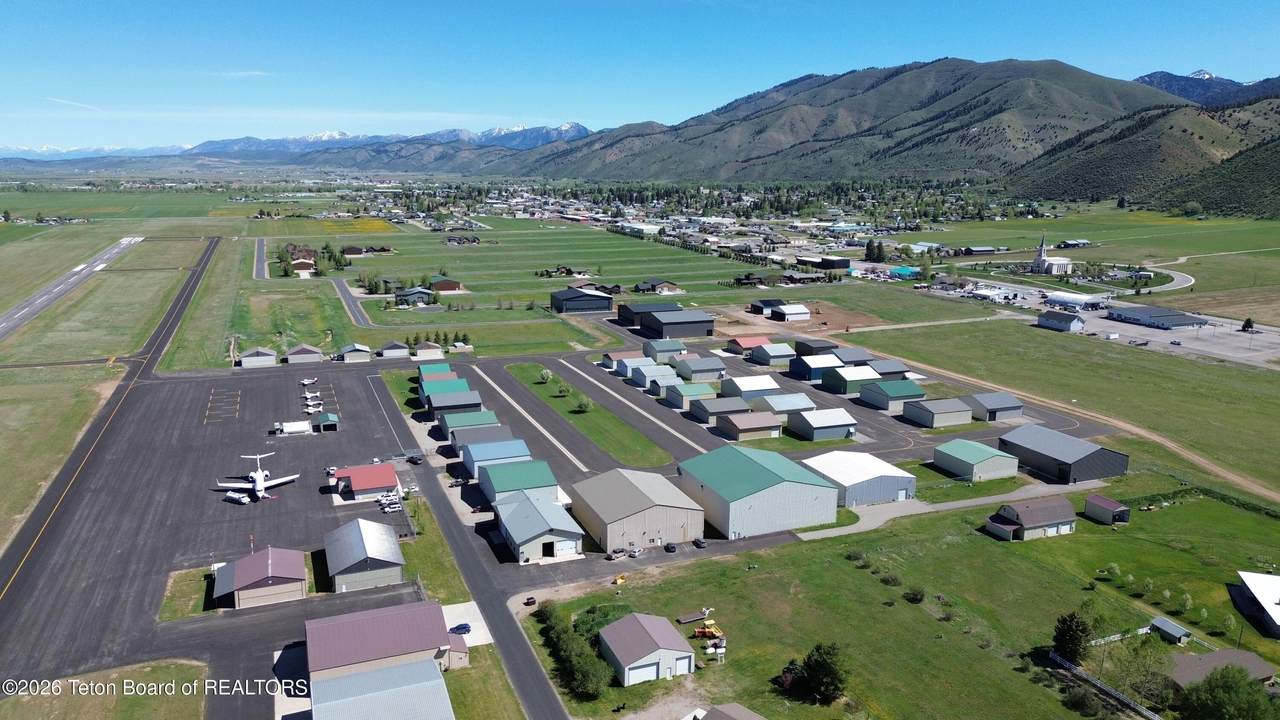 https://bt-photos.global.ssl.fastly.net/teton/1280_boomver_4_26-6-2.jpg