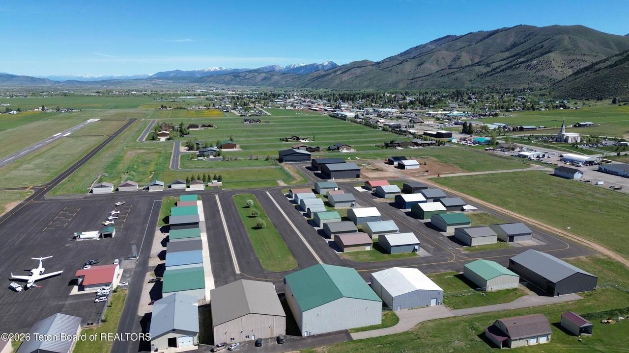 https://bt-photos.global.ssl.fastly.net/teton/1280_boomver_4_26-6-2.jpg