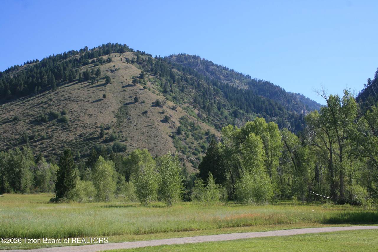 https://bt-photos.global.ssl.fastly.net/teton/1280_boomver_3_26-606-2.jpg