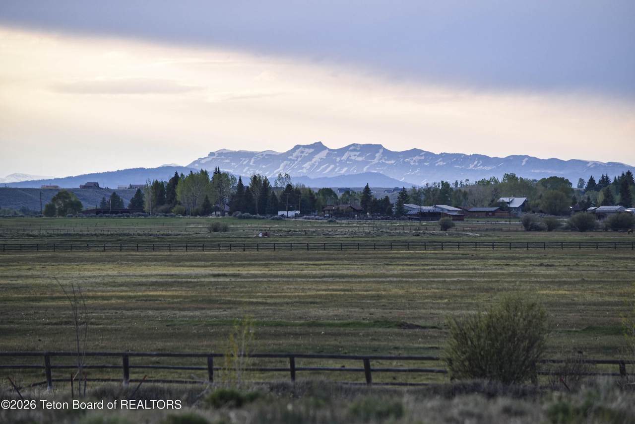 https://bt-photos.global.ssl.fastly.net/teton/1280_boomver_3_26-803-2.jpg