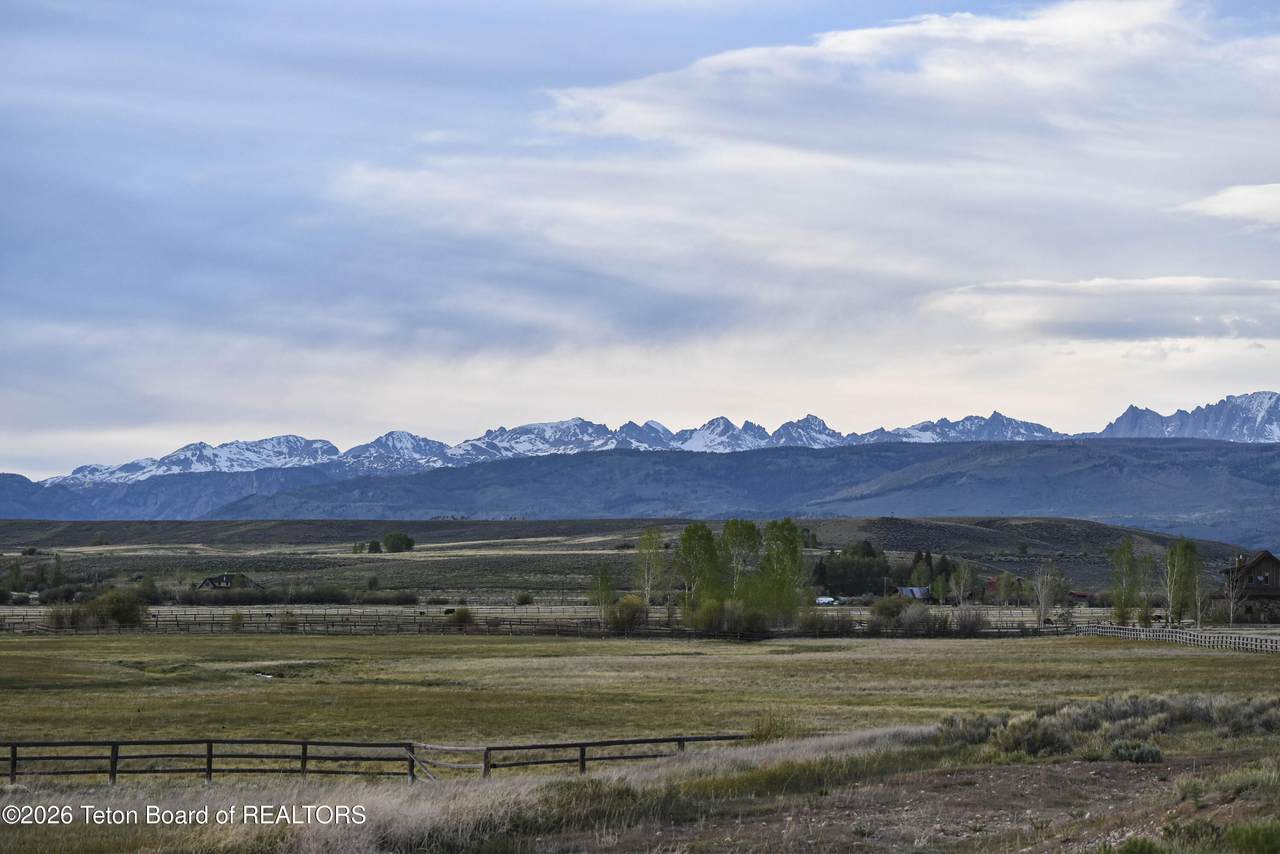 https://bt-photos.global.ssl.fastly.net/teton/1280_boomver_3_26-803-2.jpg