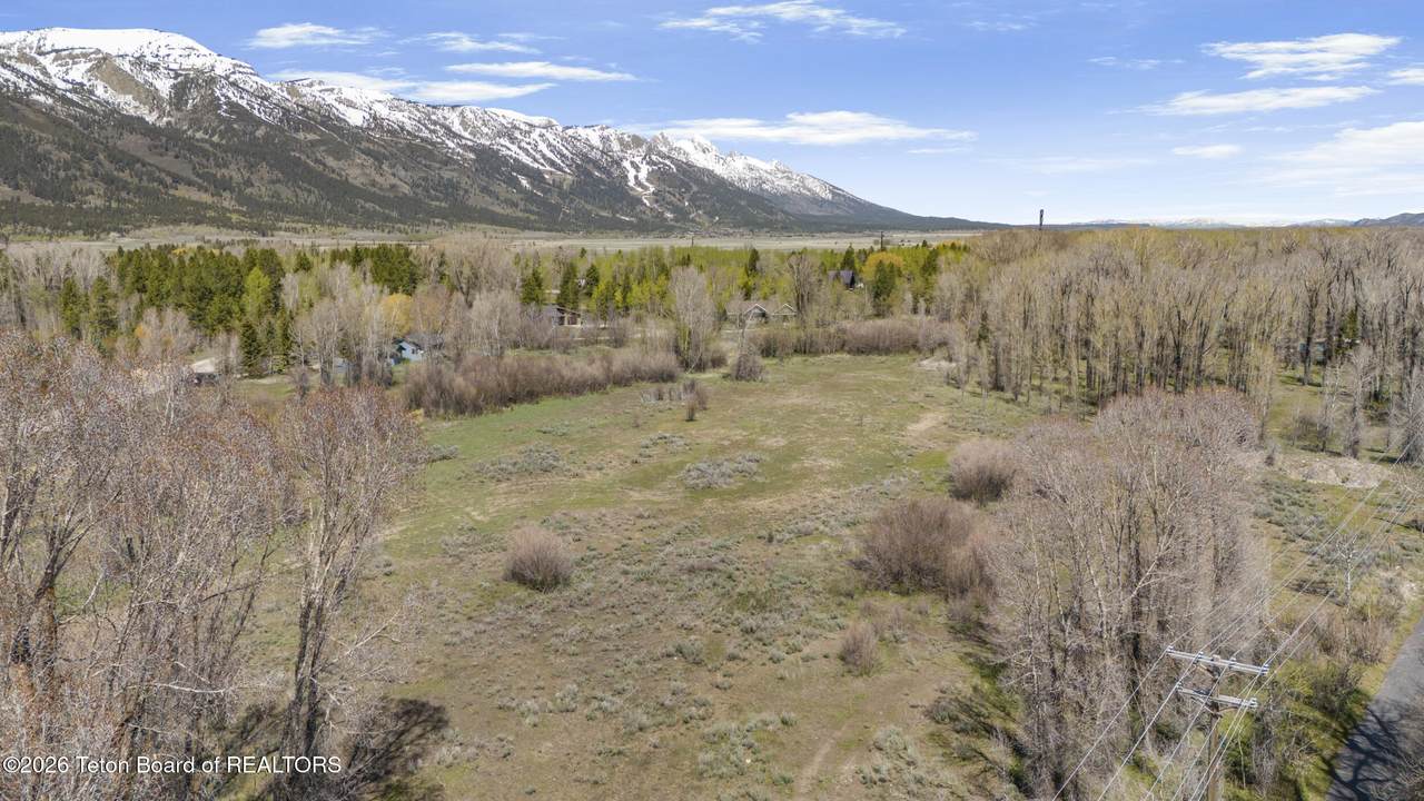 3590 Kennel Lane - Photo 1