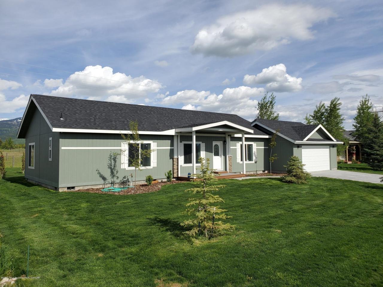 3941 Wood Rd - Photo 1