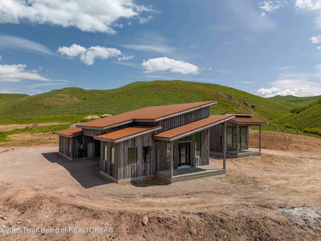 2410 Smoky Canyon Road - Photo 1