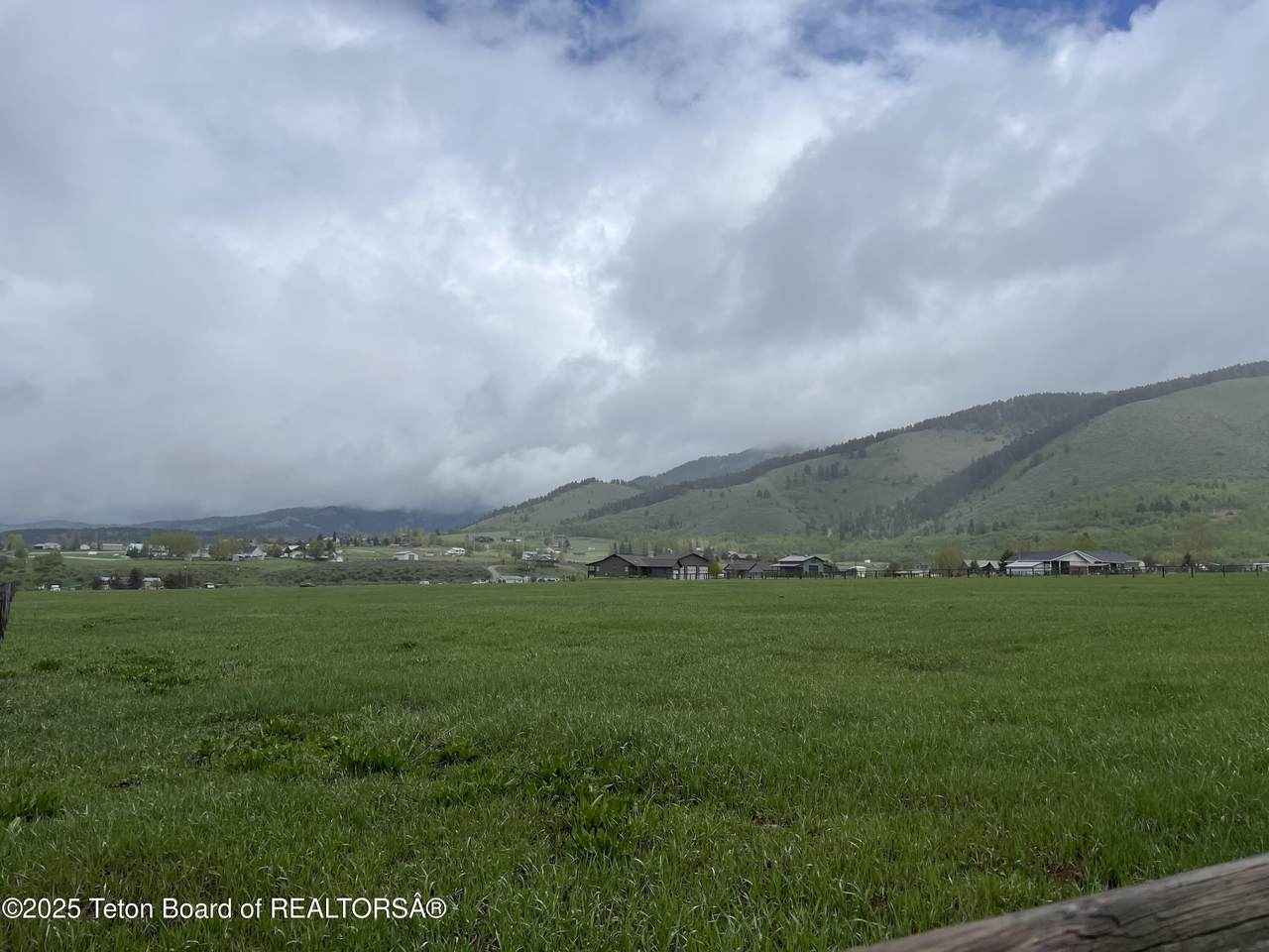 https://bt-photos.global.ssl.fastly.net/teton/1280_boomver_4_25-300-2.jpg