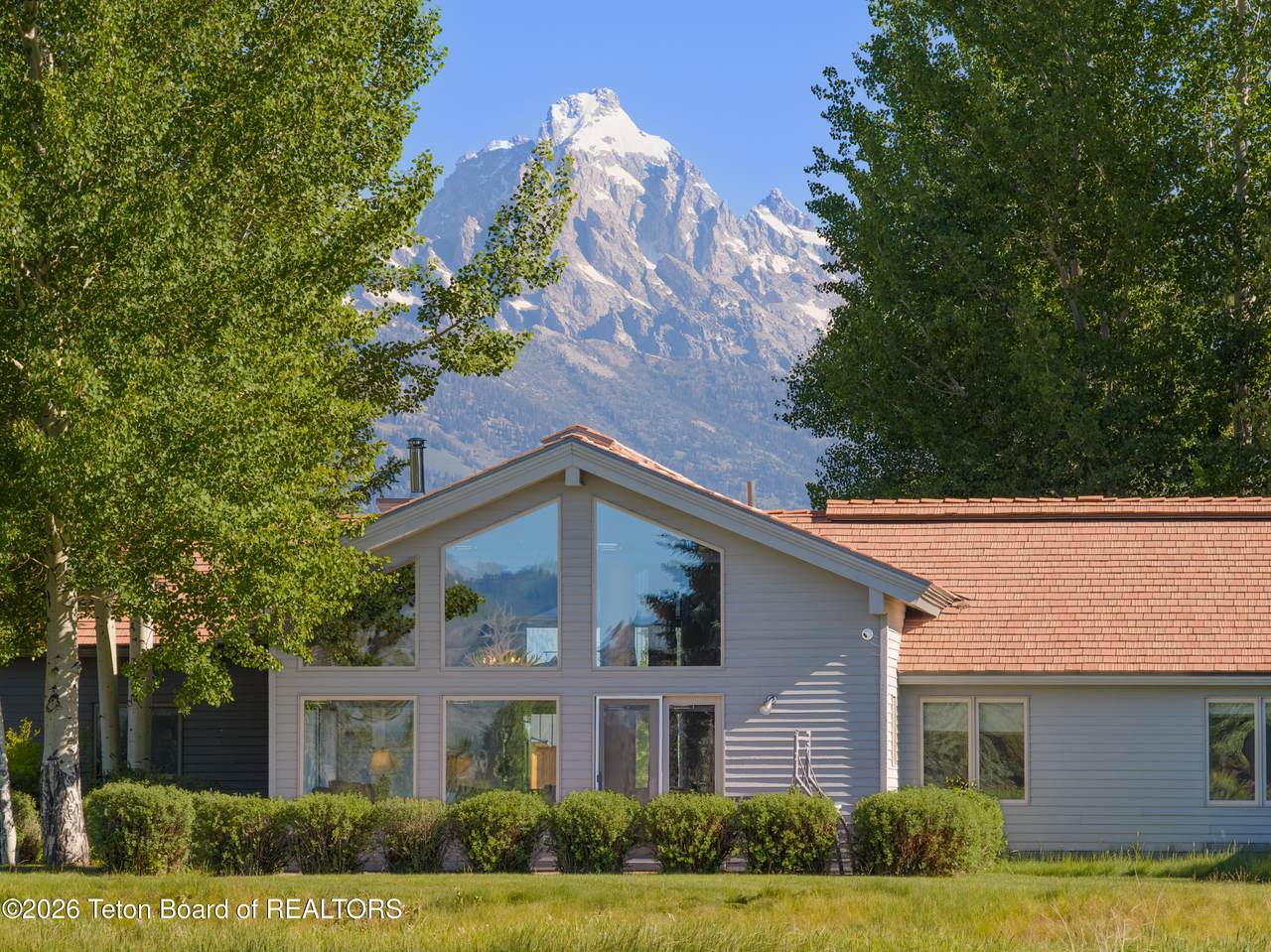 700 Sagebrush Drive - Photo 1