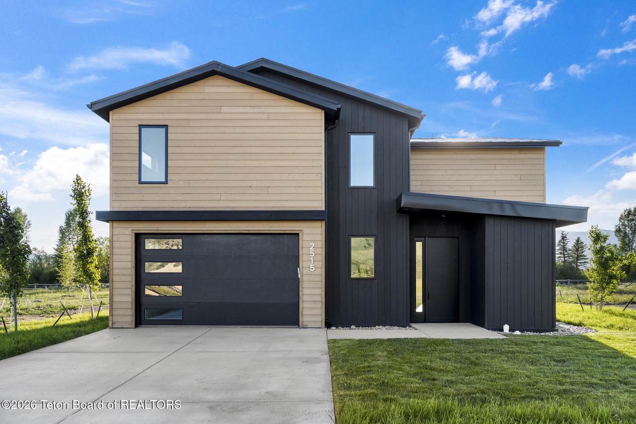 2515 Cattle Drive - Photo 1