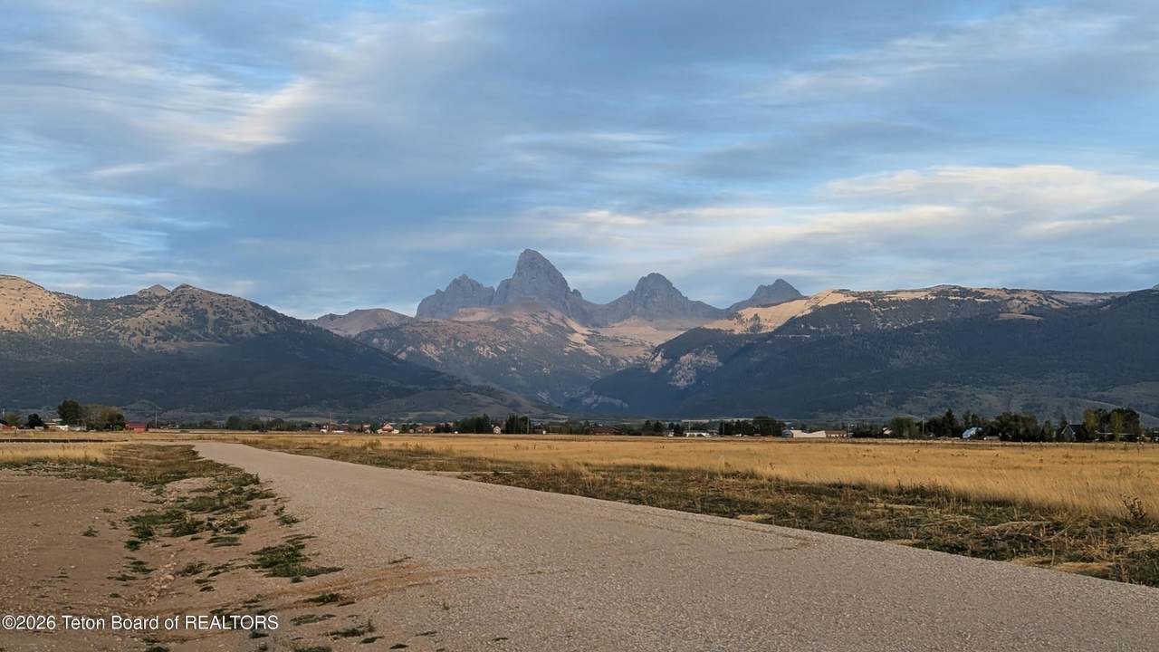 https://bt-photos.global.ssl.fastly.net/teton/1280_boomver_2_26-1586-2.jpg