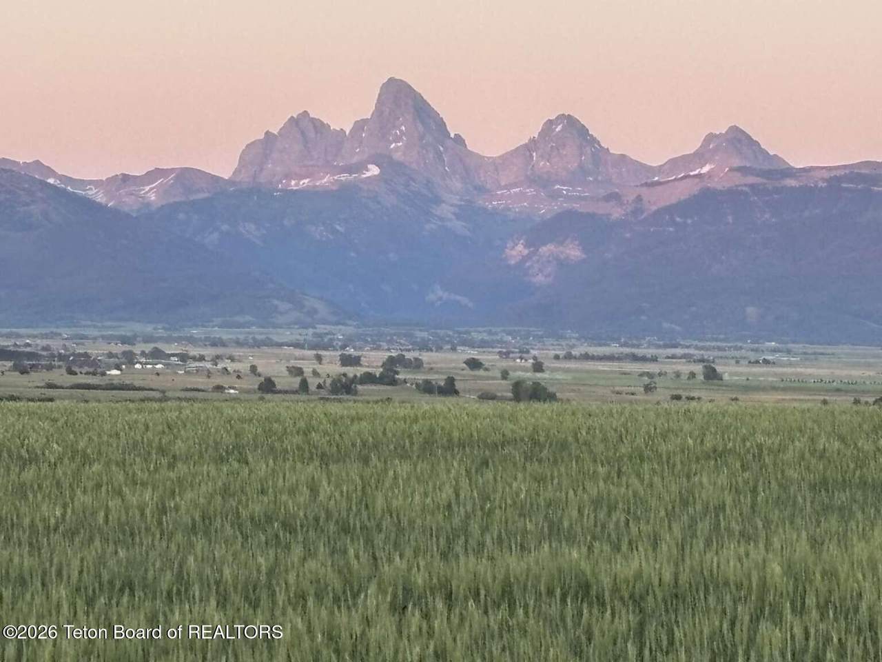 https://bt-photos.global.ssl.fastly.net/teton/1280_boomver_5_24-403-2.jpg
