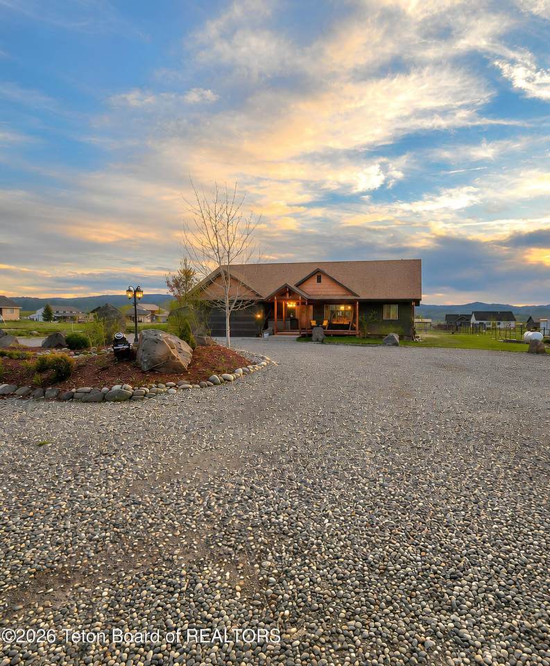https://bt-photos.global.ssl.fastly.net/teton/1280_boomver_5_26-1186-2.jpg