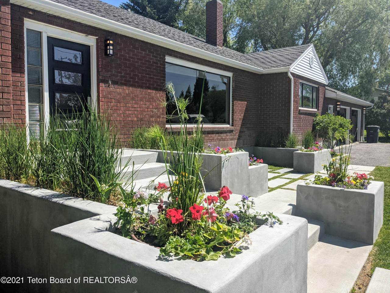 65 Harper Ave - Photo 1